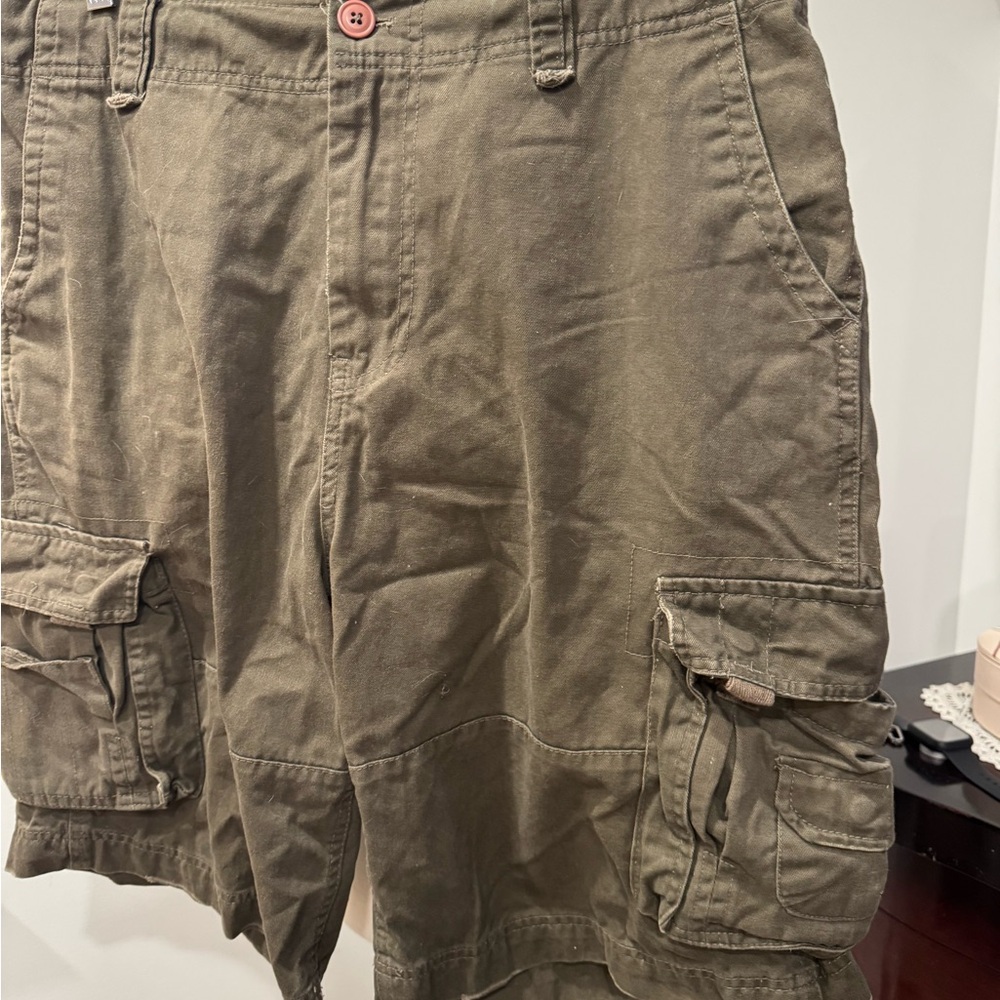 Men's Olive Cargo Shorts - Picture 2 of 6